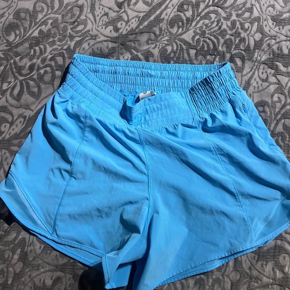 Lululemon Hotty hot shorts. Size 6